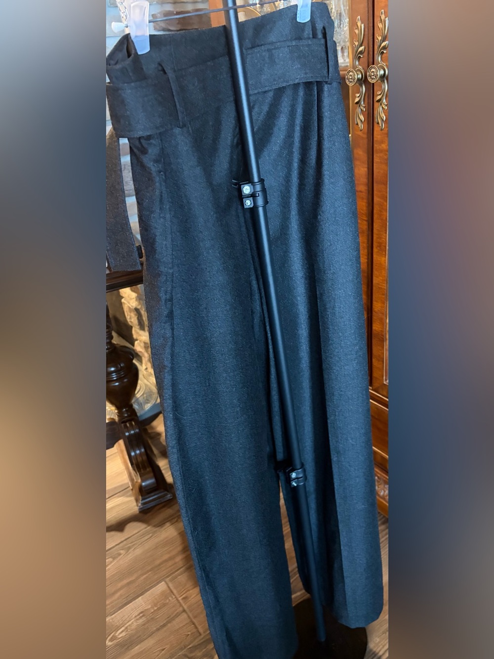 Theory women’s high waisted light flannel Charcoal Gray Belted Dress Pants NWT - Picture 2 of 9